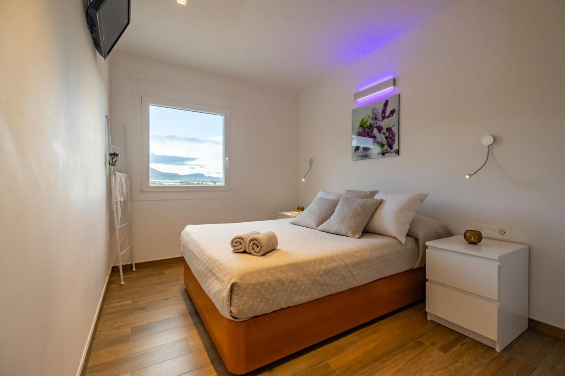 Apartamento Con Terraza, Vistas Playa Y Montana Оспиталет-дель-Инфанте Экстерьер фото