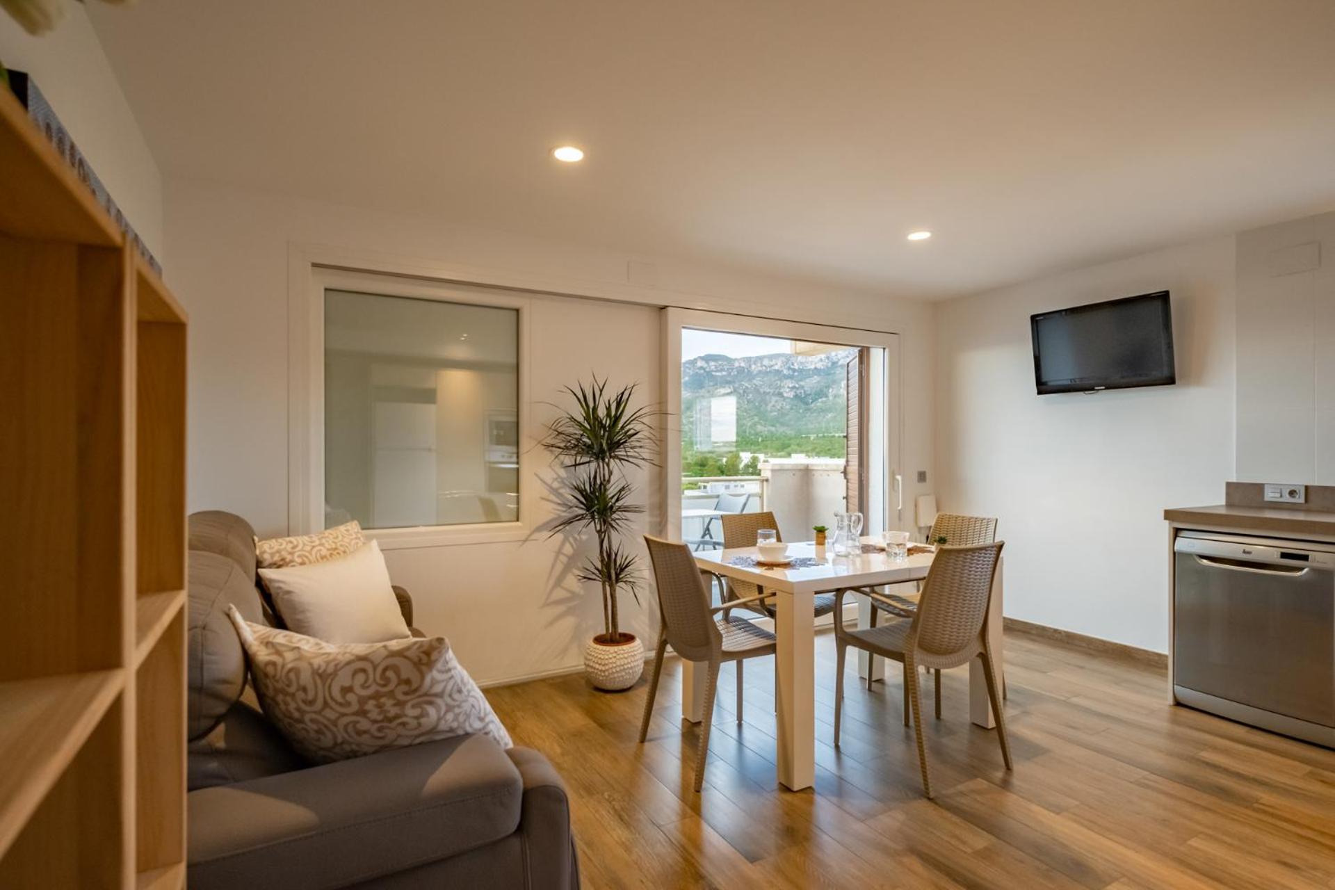Apartamento Con Terraza, Vistas Playa Y Montana Оспиталет-дель-Инфанте Экстерьер фото
