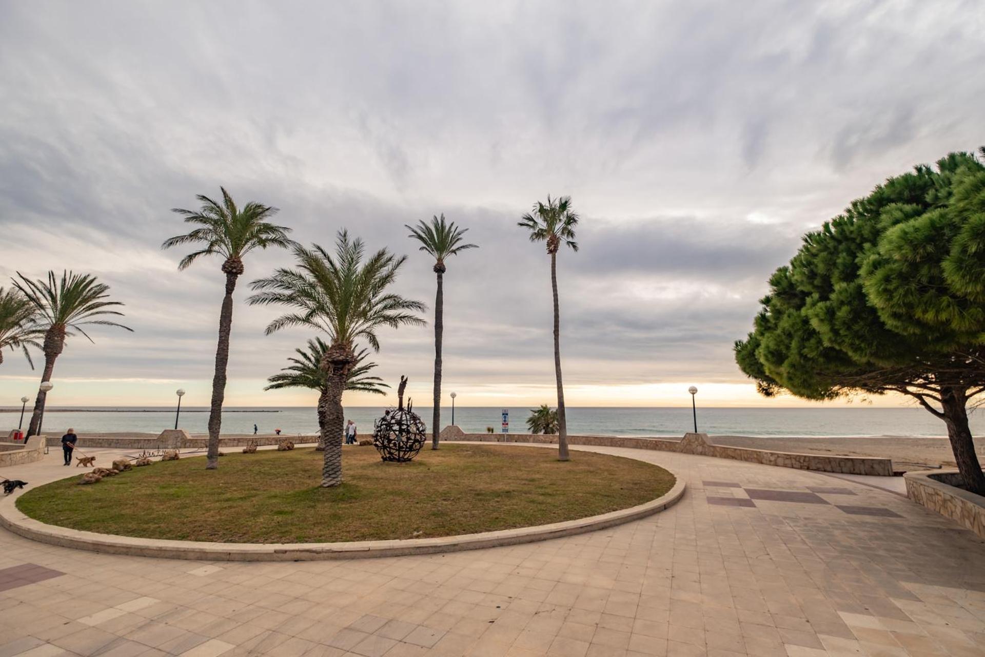 Apartamento Con Terraza, Vistas Playa Y Montana Оспиталет-дель-Инфанте Экстерьер фото